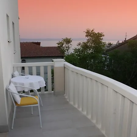 Apartment Desire *